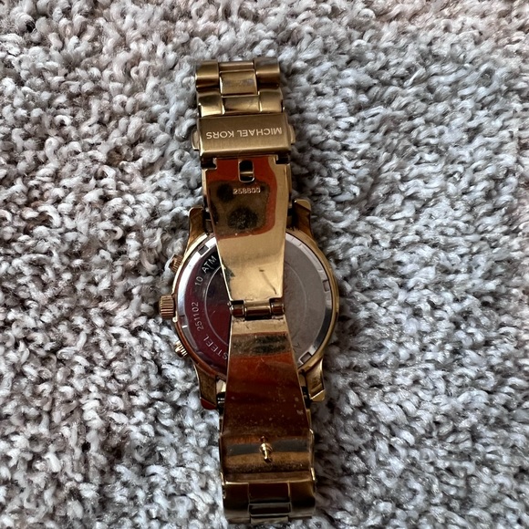 Gold-plated Michael Kors watch, good condition - Picture 5 of 7